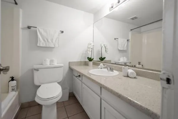 Cozy - King Bed, Pool, & Parking Apartment Scottsdale