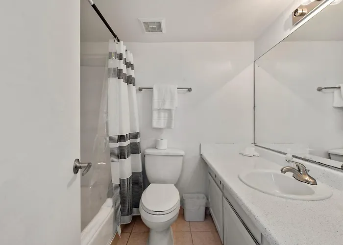 Apartment Cozy - King Bed, Pool, & Parking Scottsdale